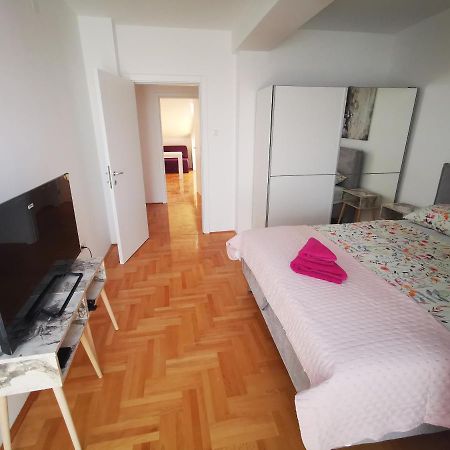 Riviera Apartments Ni エクステリア 写真
