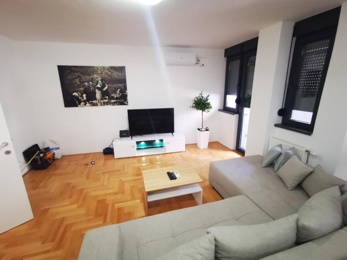 Riviera Apartments Ni エクステリア 写真