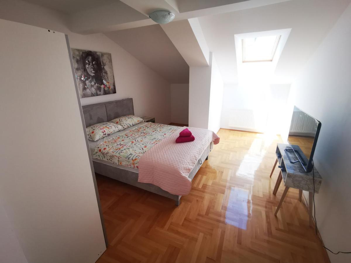 Riviera Apartments Ni エクステリア 写真