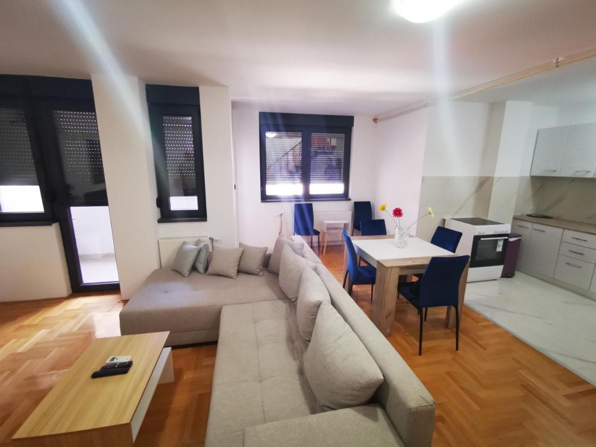 Riviera Apartments Ni エクステリア 写真